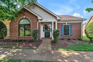 8729 Sawyer Brown Rd, Nashville, TN 37221