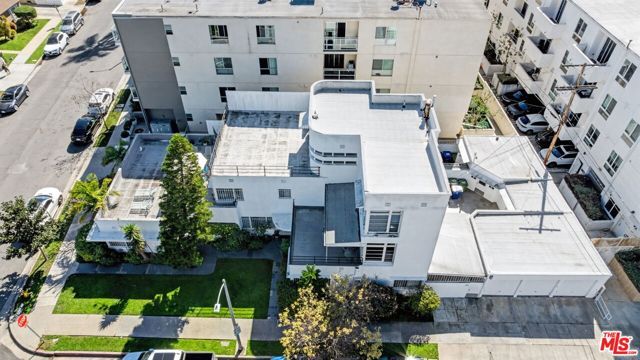 8360 W 1st Street, Los Angeles, CA 90048