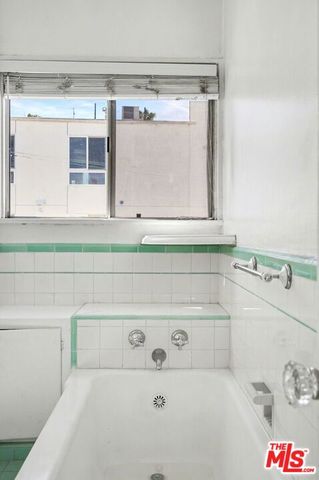 8360 W 1st Street, Los Angeles, CA 90048