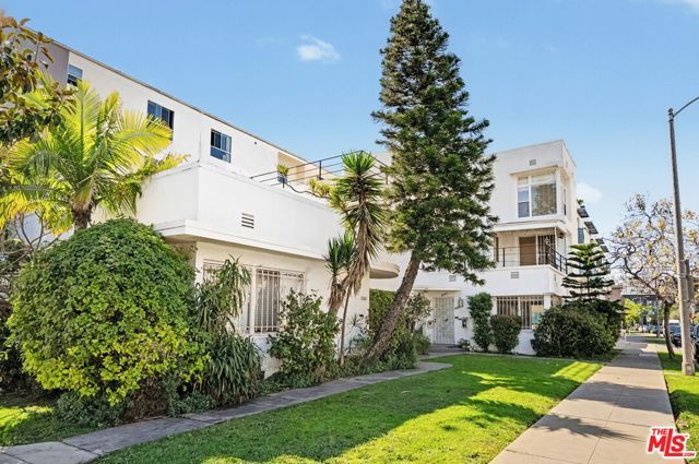 8360 W 1st Street, Los Angeles, CA 90048