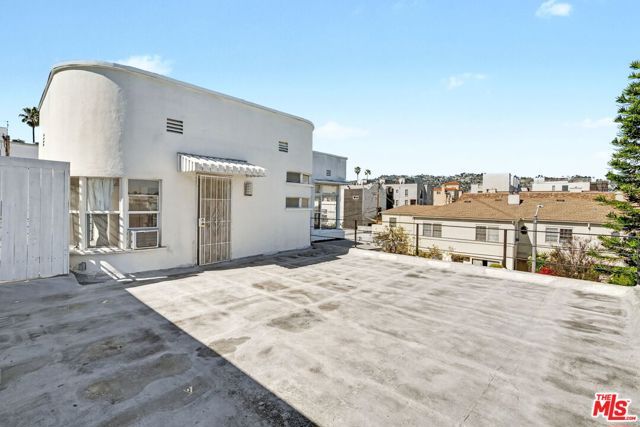 8360 W 1st Street, Los Angeles, CA 90048