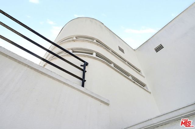 8360 W 1st Street, Los Angeles, CA 90048