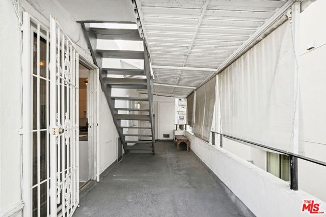 8360 W 1st Street, Los Angeles, CA 90048