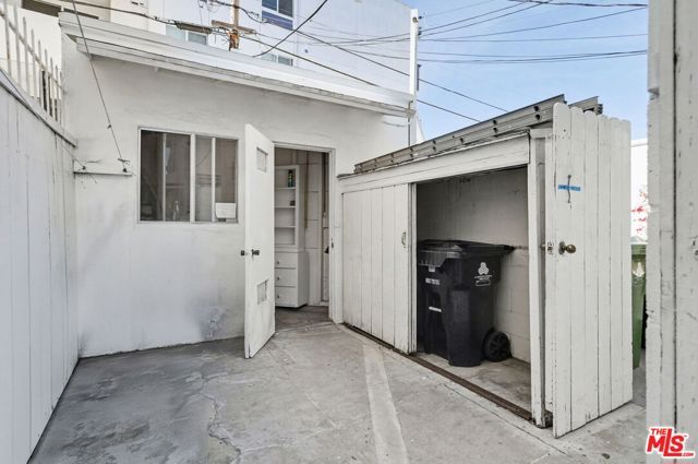 8360 W 1st Street, Los Angeles, CA 90048