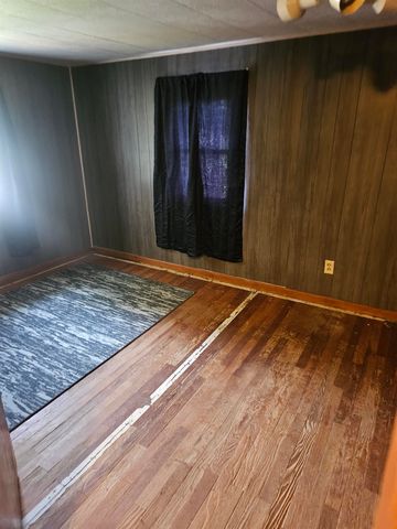 1112 Ferris Street, Alma, MI 48801