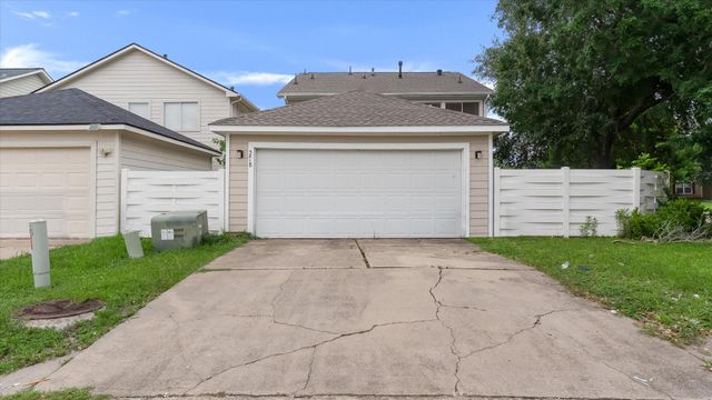 3818 W Traditions Boulevard, Houston, TX 77082