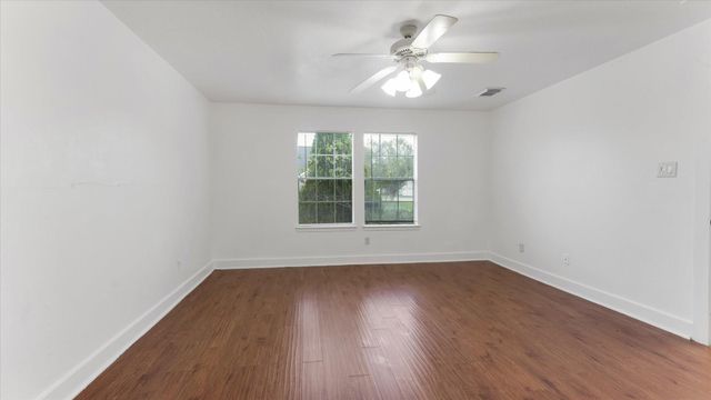 3818 W Traditions Boulevard, Houston, TX 77082