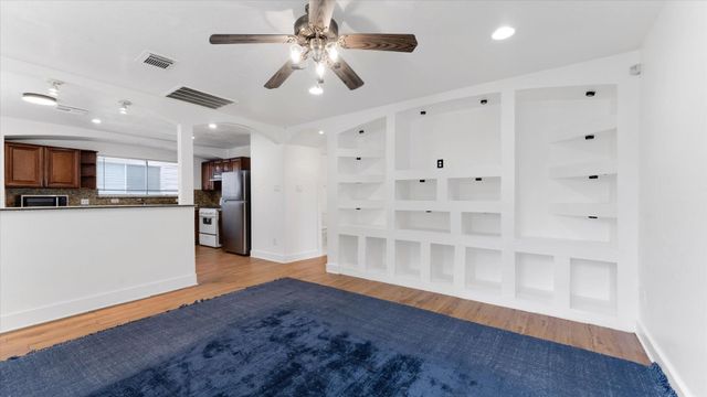 3818 W Traditions Boulevard, Houston, TX 77082