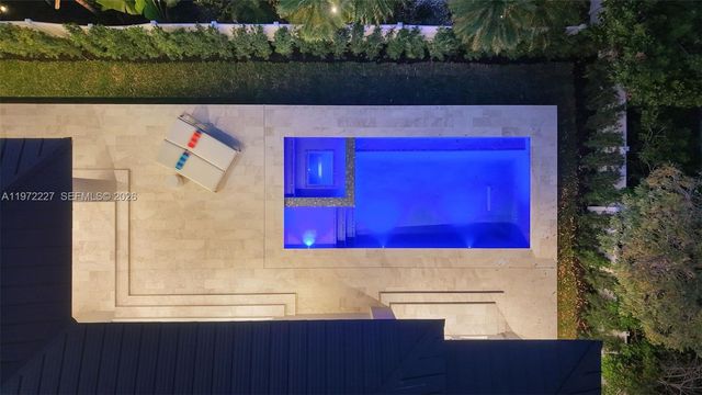 2709 NE 25th Ct, Fort Lauderdale, FL 33305