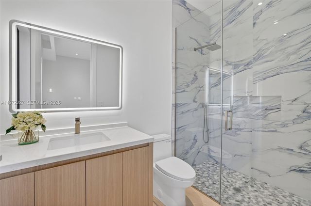 2709 NE 25th Ct, Fort Lauderdale, FL 33305