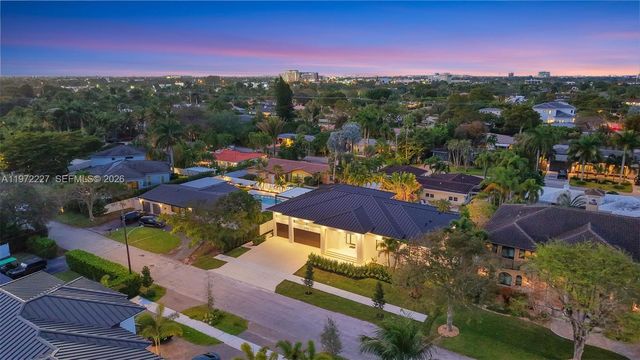 2709 NE 25th Ct, Fort Lauderdale, FL 33305