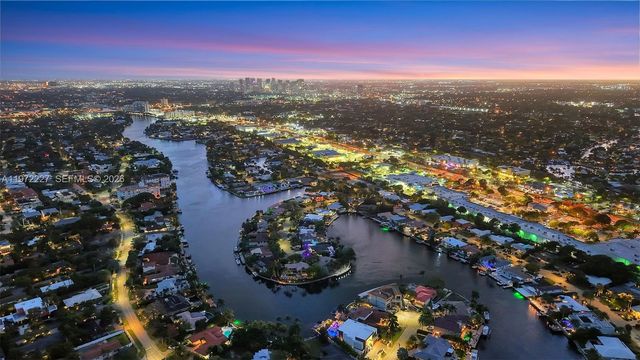 2709 NE 25th Ct, Fort Lauderdale, FL 33305