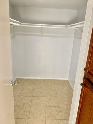 707 W 4th 7, Long Beach, CA 90802