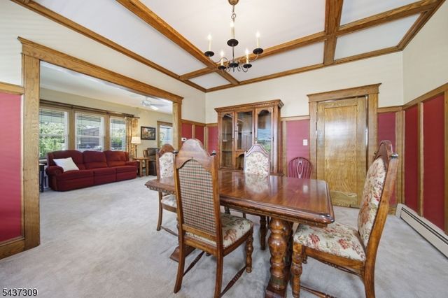 374 Diamond Bridge Ave, Hawthorne Boro, NJ 07506