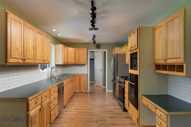 2890 Springhill Road, Bozeman, MT 59718