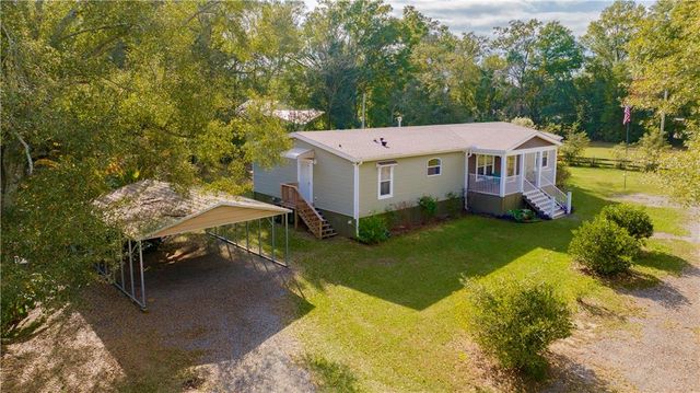 26126 Joe Foley Road, Robertsdale, AL 36567