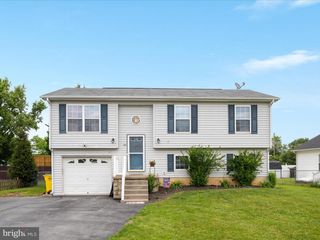 20 COOK CT, Martinsburg, WV 25405