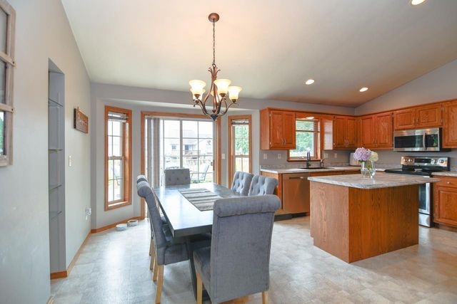 2957 BELLE PLANE ROAD, Howard, WI 54313