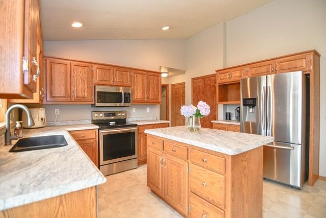 2957 BELLE PLANE ROAD, Howard, WI 54313