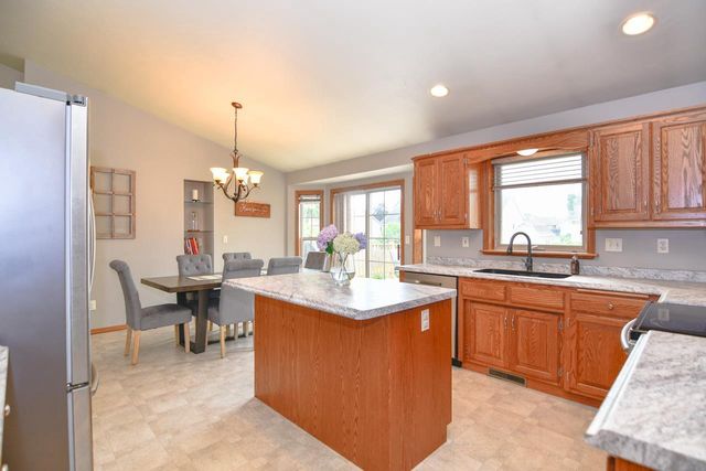 2957 BELLE PLANE ROAD, Howard, WI 54313