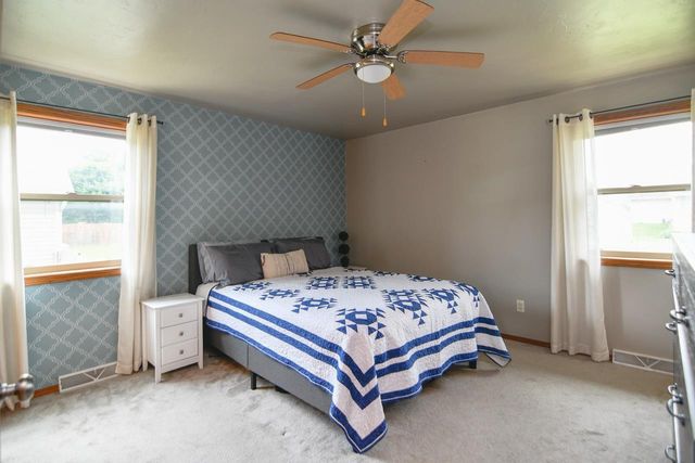 2957 BELLE PLANE ROAD, Howard, WI 54313