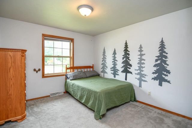2957 BELLE PLANE ROAD, Howard, WI 54313