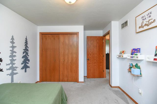 2957 BELLE PLANE ROAD, Howard, WI 54313