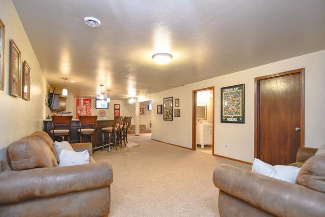 2957 BELLE PLANE ROAD, Howard, WI 54313