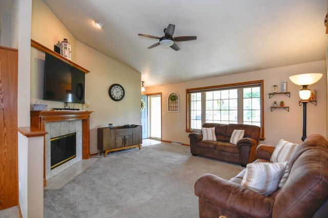2957 BELLE PLANE ROAD, Howard, WI 54313