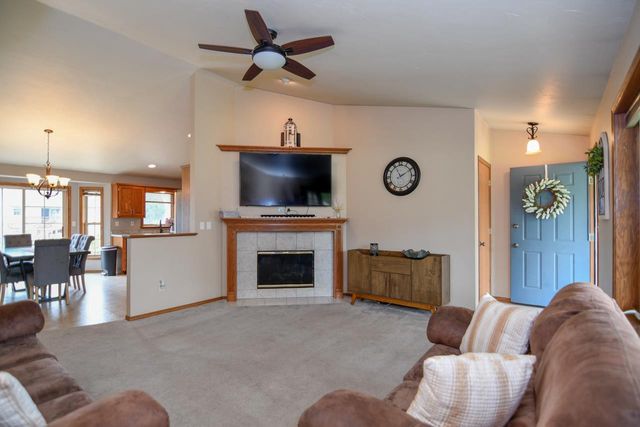 2957 BELLE PLANE ROAD, Howard, WI 54313