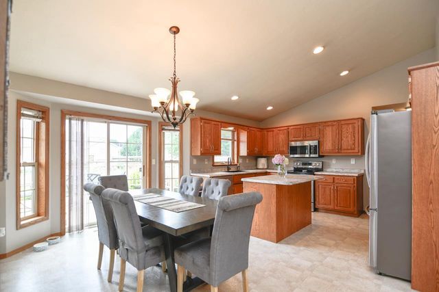 2957 BELLE PLANE ROAD, Howard, WI 54313