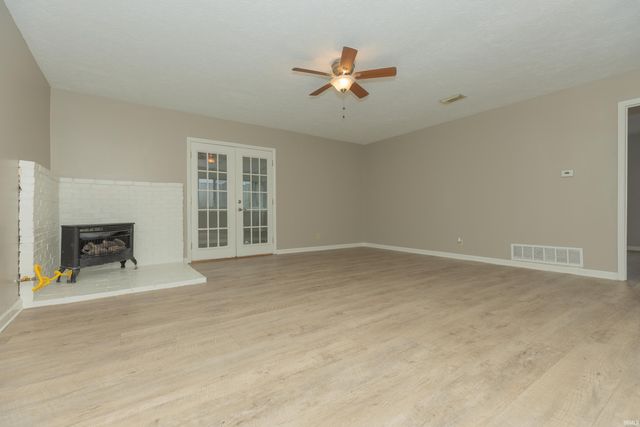 26 Euclid Drive, Evansville, IN 47714