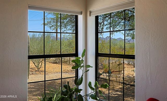 1345 E PAINT YOUR WAGON Trail, Phoenix, AZ 85085