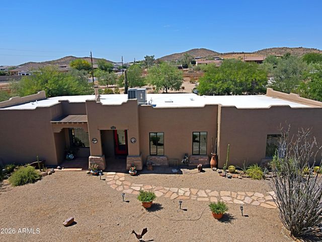 1345 E PAINT YOUR WAGON Trail, Phoenix, AZ 85085