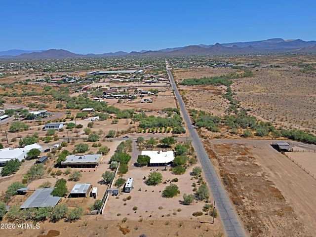 1345 E PAINT YOUR WAGON Trail, Phoenix, AZ 85085