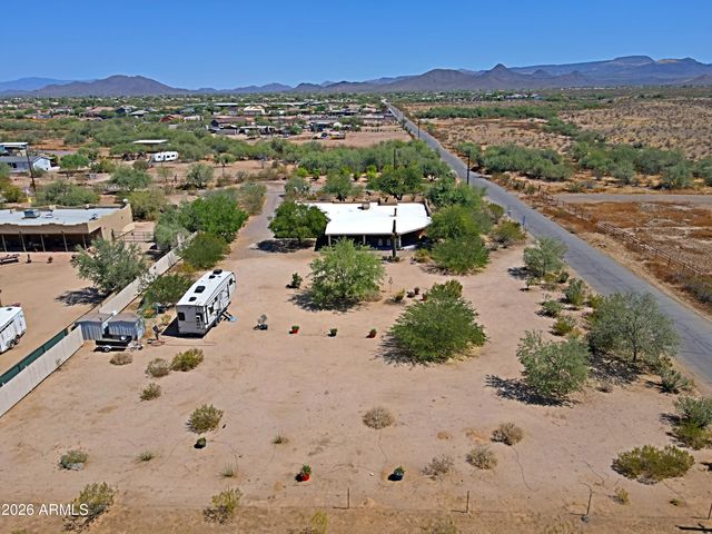 1345 E PAINT YOUR WAGON Trail, Phoenix, AZ 85085