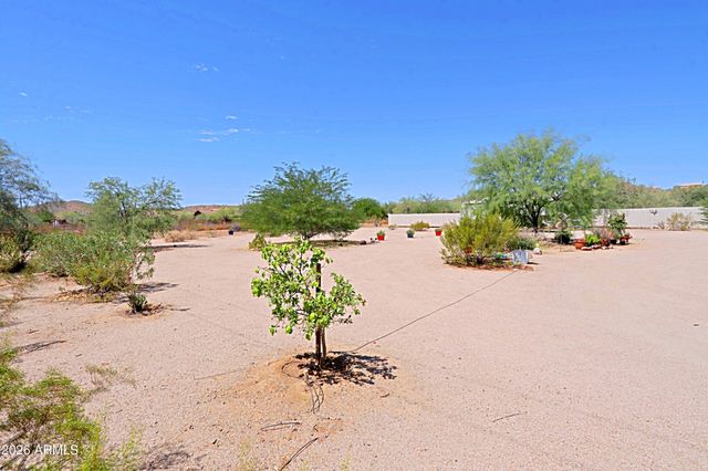 1345 E PAINT YOUR WAGON Trail, Phoenix, AZ 85085