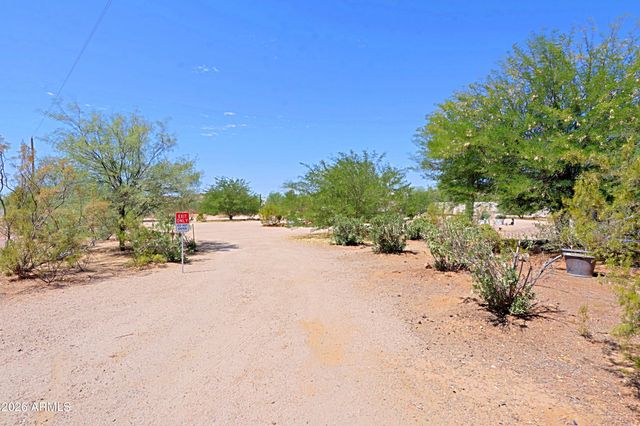 1345 E PAINT YOUR WAGON Trail, Phoenix, AZ 85085