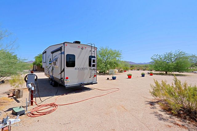 1345 E PAINT YOUR WAGON Trail, Phoenix, AZ 85085