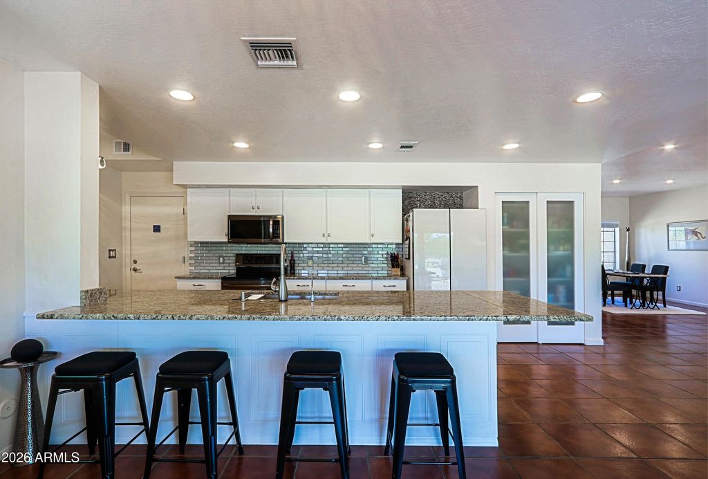 1345 E PAINT YOUR WAGON Trail, Phoenix, AZ 85085 — photo 2
