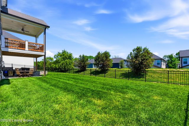 3315 Catalpa Farms Dr, Fisherville, KY 40023