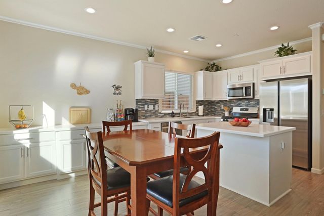 1544 Aspire Way, Modesto, CA 95356