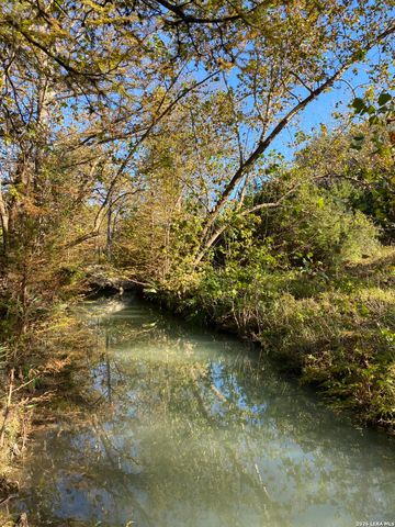 970 W Branch Crossing, Spring Branch, TX 78070