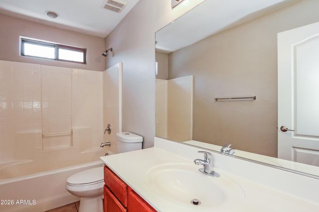 2537 W DARREL Road, Phoenix, AZ 85041