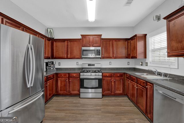 2145 Waterford Park Drive, Lawrenceville, GA 30044