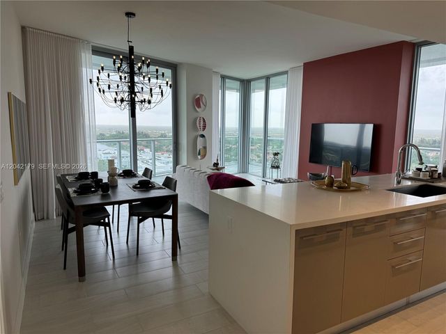 2000 Metropica Way 903, Sunrise, FL 33323