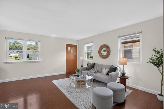 821 SHORE DR, Edgewater, MD 21037