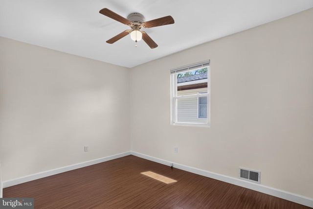 821 SHORE DR, Edgewater, MD 21037