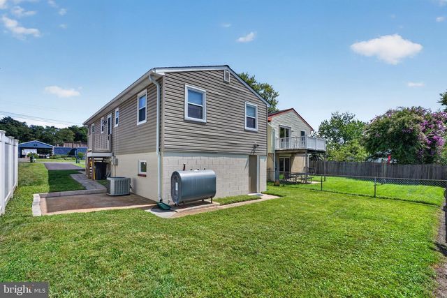 821 SHORE DR, Edgewater, MD 21037