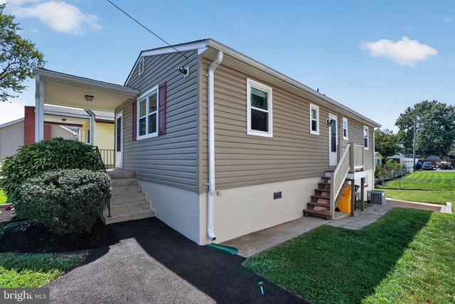 821 SHORE DR, Edgewater, MD 21037